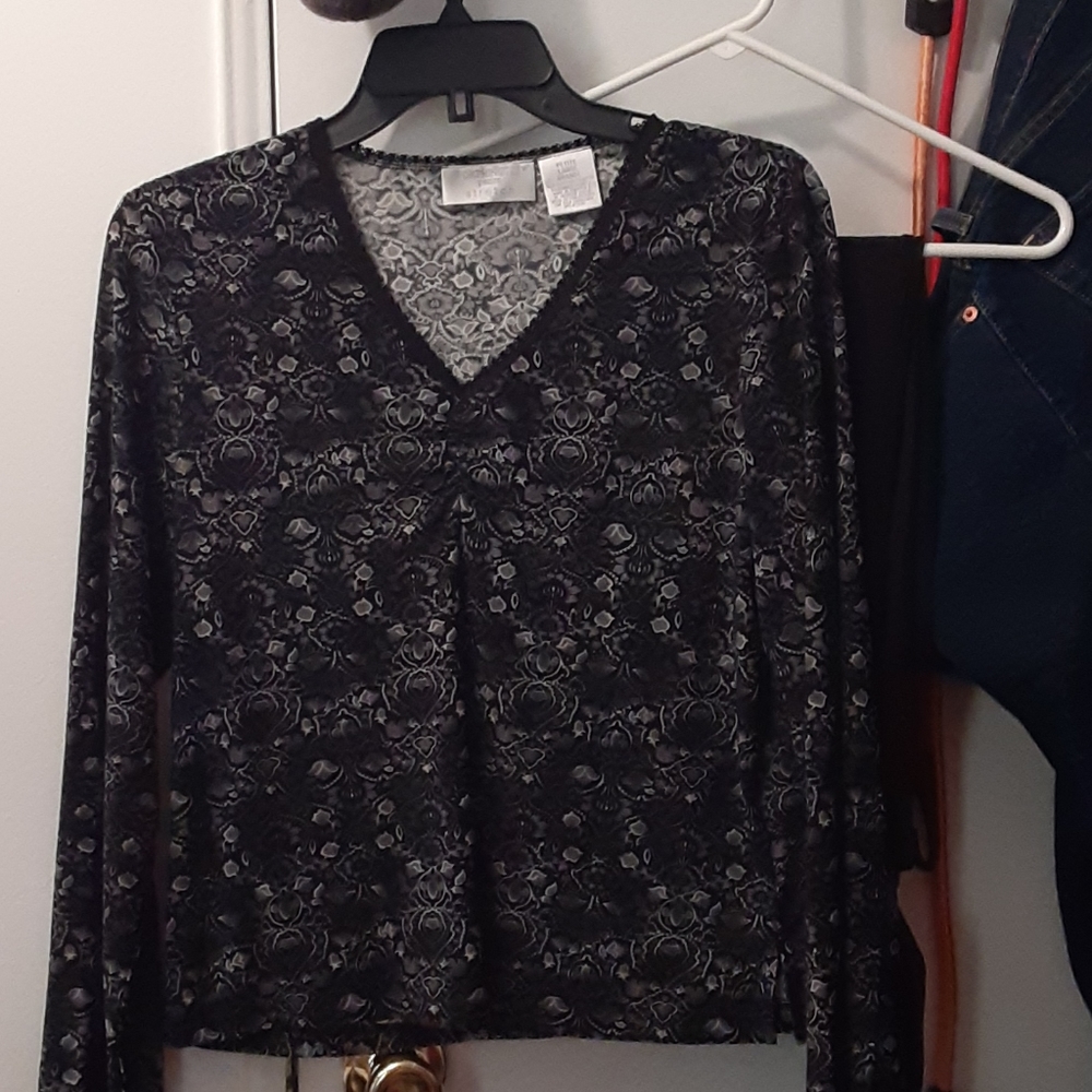 Womans L. Sleeved Top